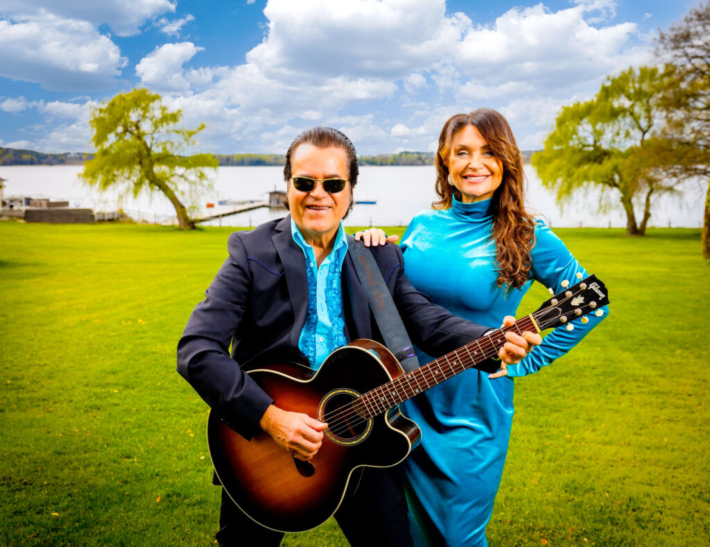 Mors Dag musik med Peter Jezewski och Christina Lindberg på krägga herrgård